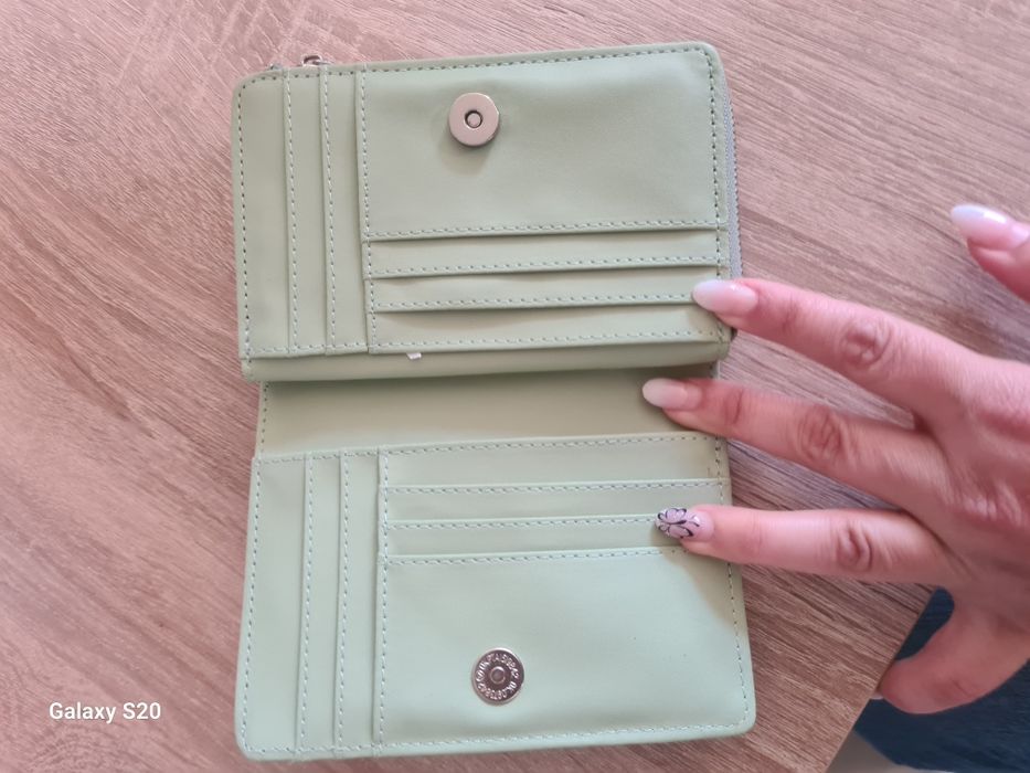 Doca среден размер.Ново с кутия