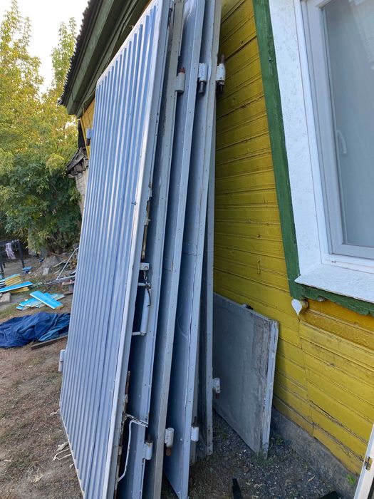Продам ворота, размер 148 на 260
