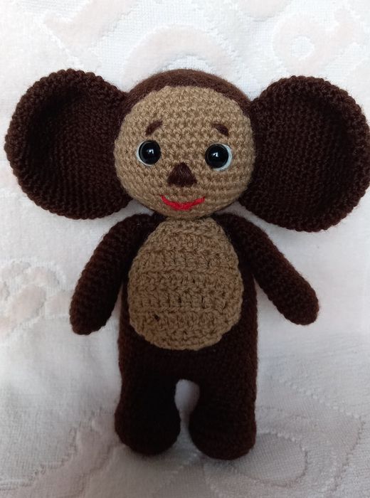 Вязаный Чебурашка