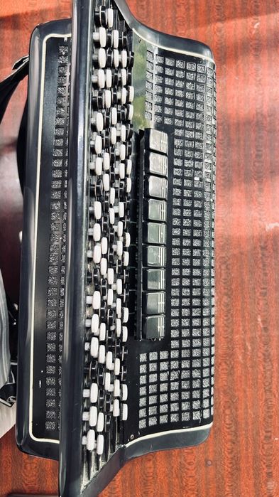 продаю готово выборный баян пятирядный