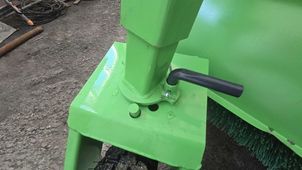 Погрузчики (КУН) и сменное оборудование на МТЗ 82 в наличии