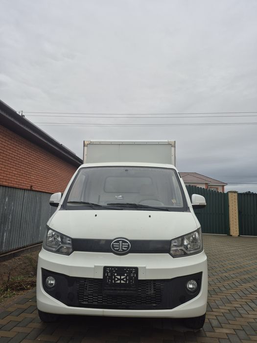 Грузовой  машина