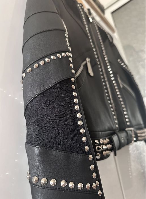 Кожено яке Philipp Plein с дантела и капси