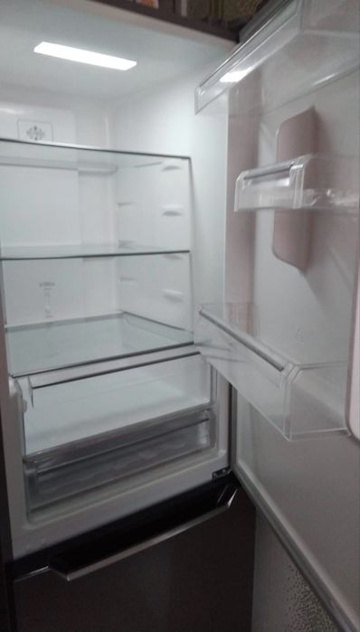 Холодильник Snowcap