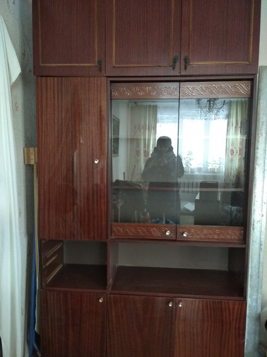 Продам шкафы для посуды