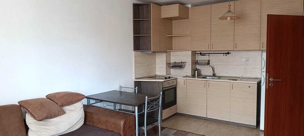 Двустаен апартамент в Студентски град