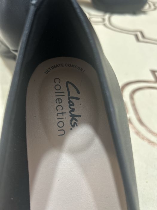 Vand pantofi din piele