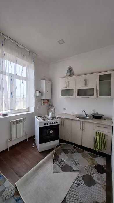 Тезда 5микраёнда  1хона 5этаж кирпичный квартира сотилади