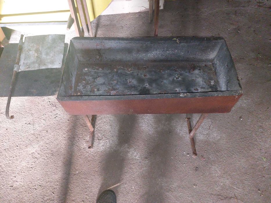 Мангал со всеми удобствами