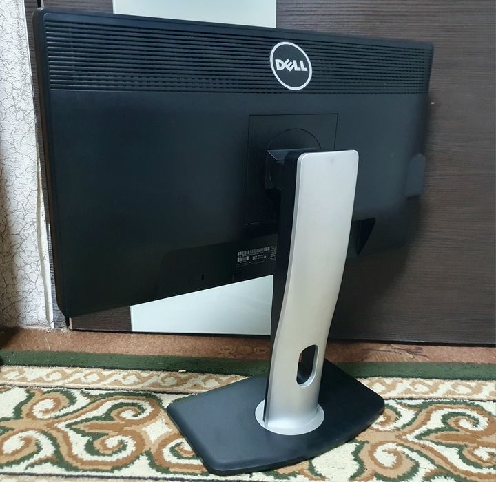 Монитор Dell P2212H