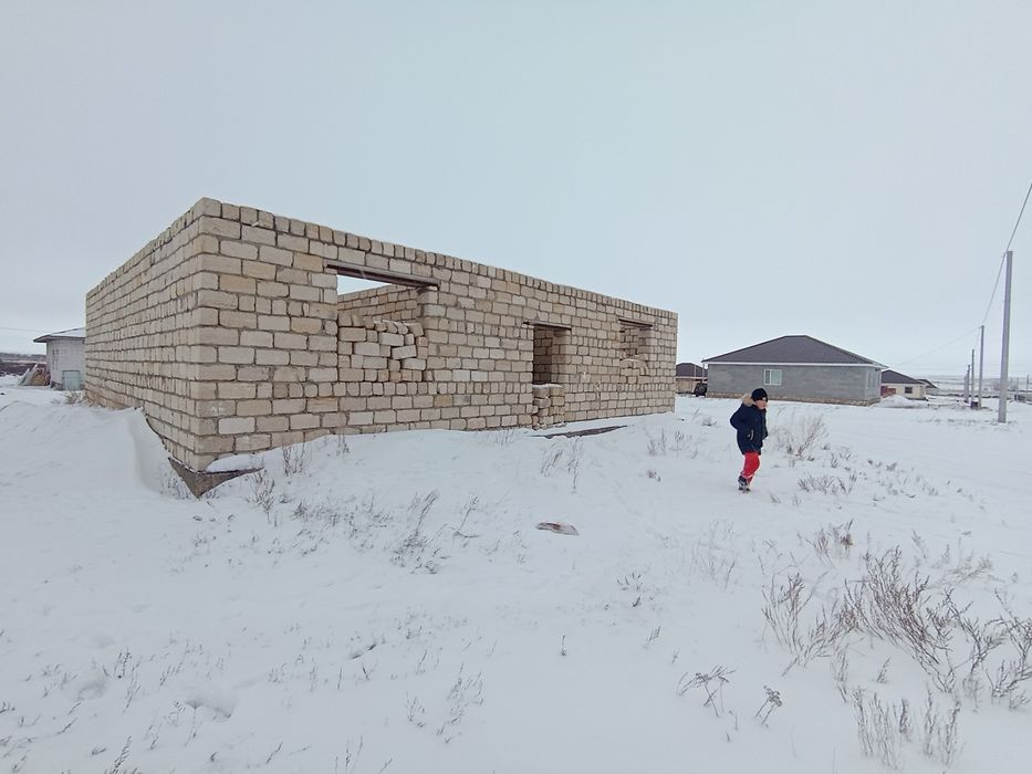 Продам недостроенный дом