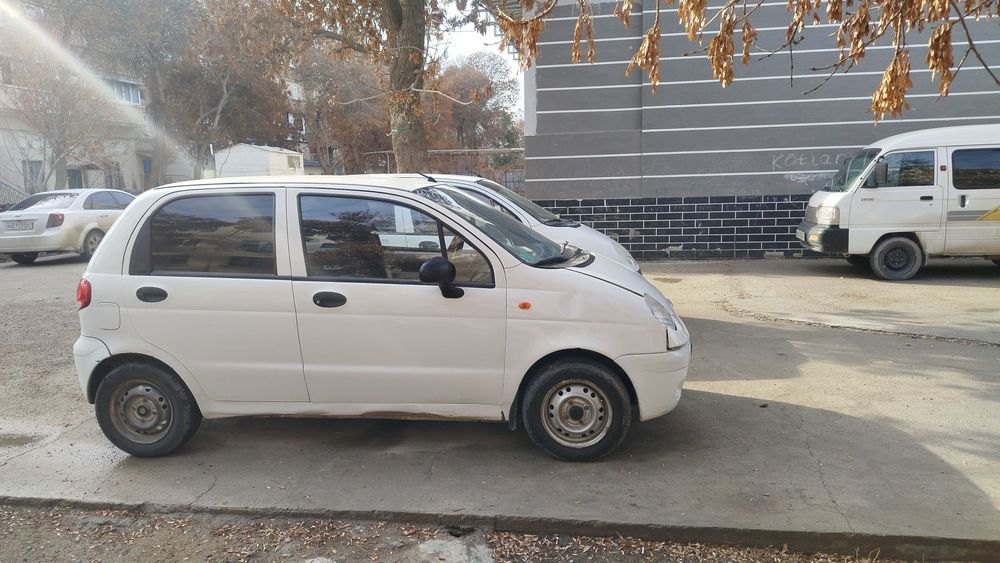 Матиз авто машина и сотилади нархи 3700 $ йили2018 йил пробег 215000