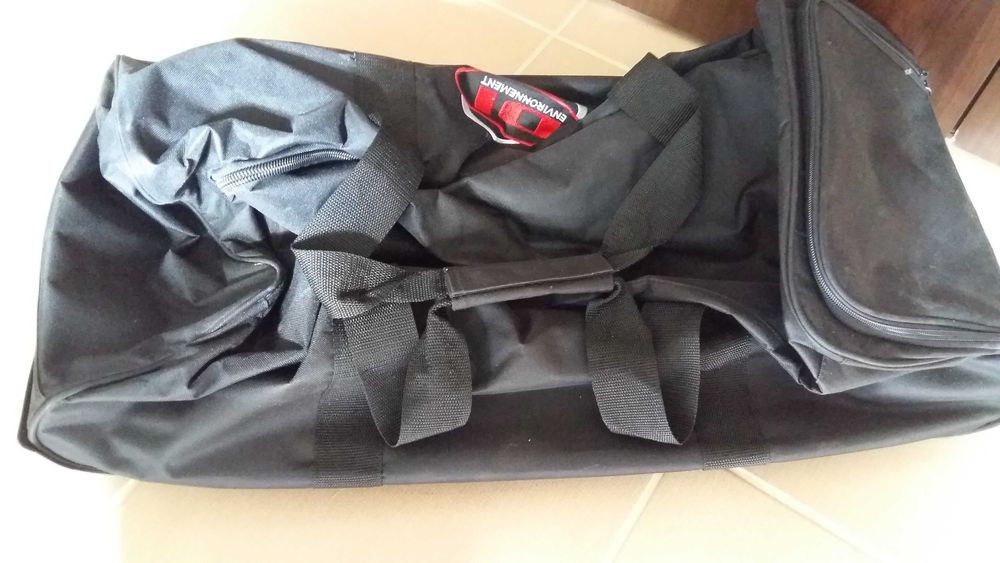 Troler geamantan mare