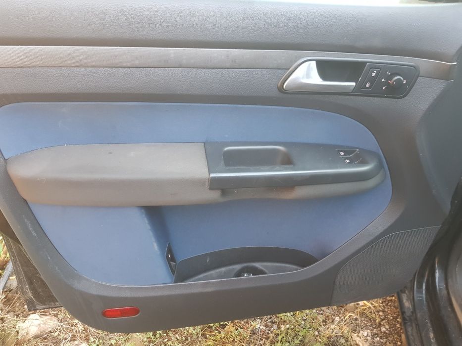 На части! VW Touran 1.9 tdi BXE 6 Скорости 105 к.с. Фолцваген Туаран