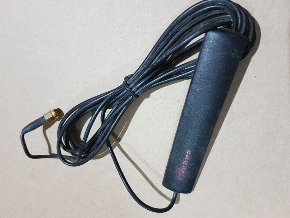 Антенна для усиления WI FI сигнала , подходит для модемов, платежных