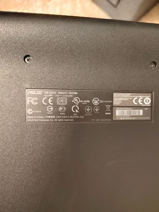 Лаптоп Asus X551C