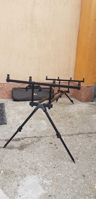 Rod pod FL BLACK EDITION pentru 4 lansete cu 4 picioare (DuoPod)FL168