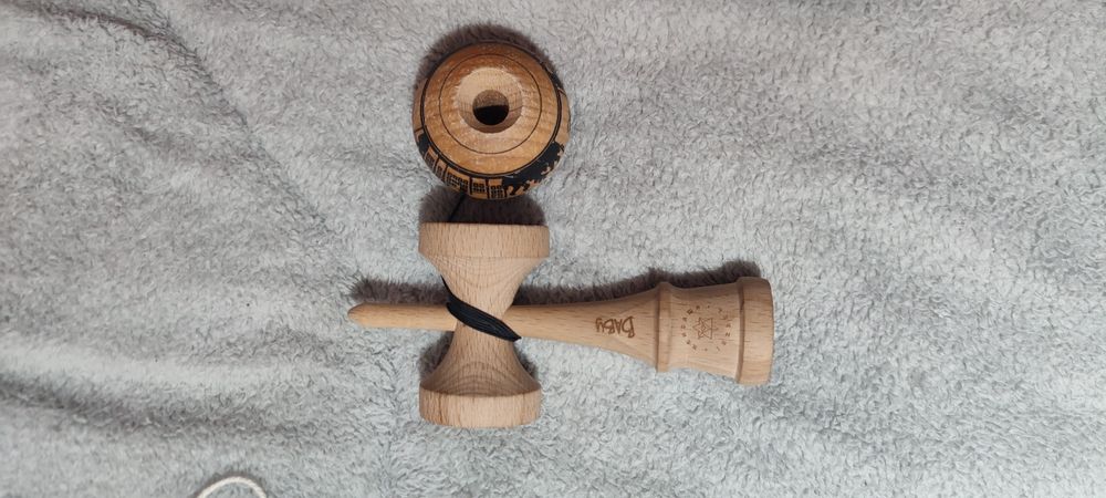 Kendama Israel cu Tama Rhino Clear – Ediție Premium + Săculeț Original