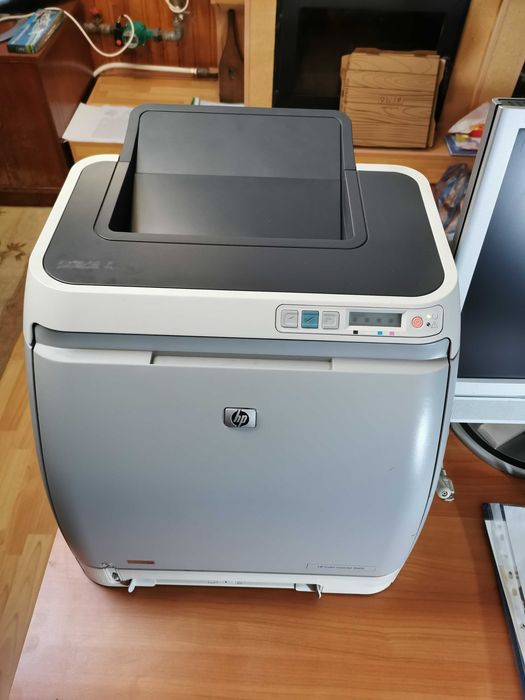 Цветен лазерен принтер HP Laserjet 2605dn