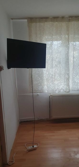 Persoana fizica inchiriez apartament 2 camere zona buna 800 lei