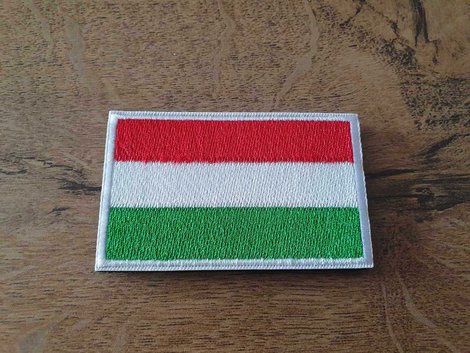 Steag din Ungaria țesut manual | Decoratie perfecta pt rucsac