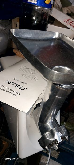 Vând robot bucătărie Siemens și mașină de tocat