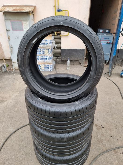BRIDGESTONE 285/35/19 - 245/40/19 год 21