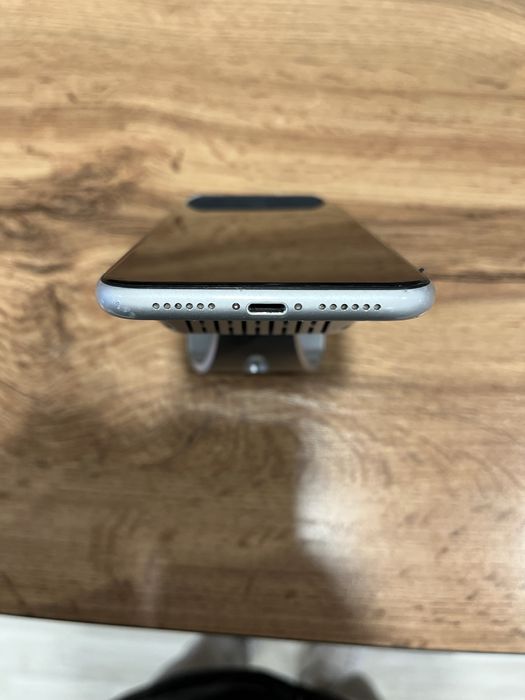 Продам или обменяю Айфон xr