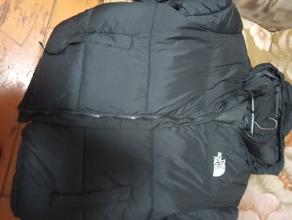 Продам куртку чёрного цвета