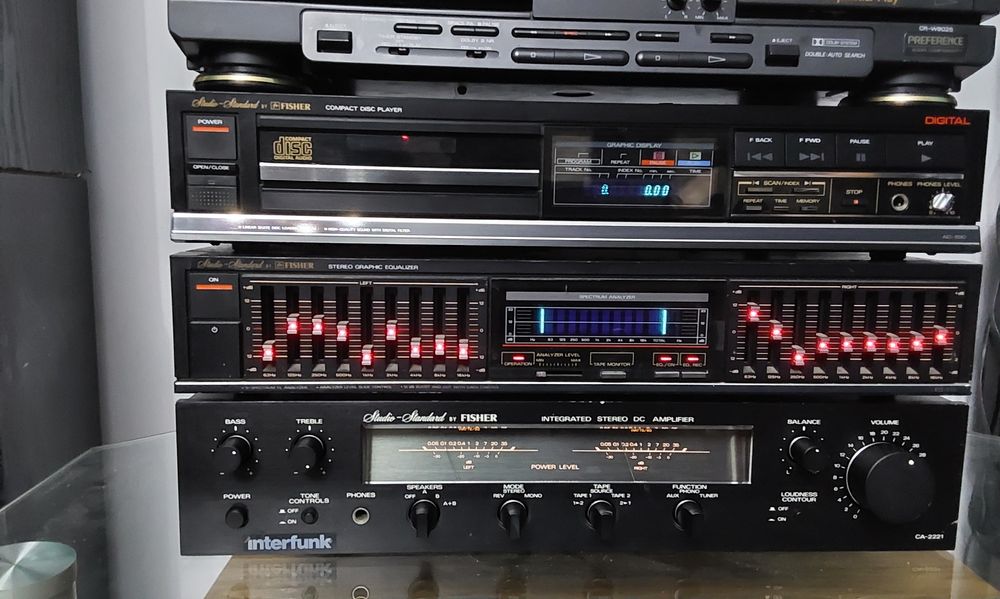 Vând un Sistem Audio Fisher deosebit! Merită Atenția!