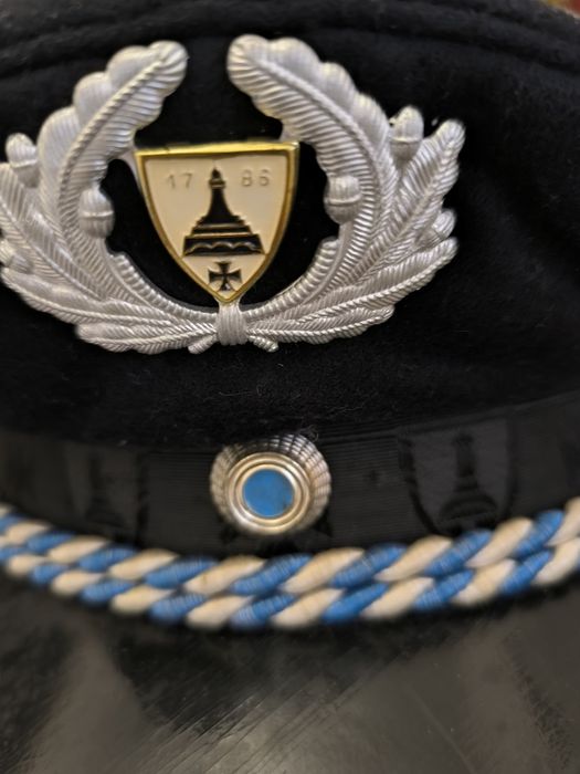 старинен керамичен часовник за стена Стара немска военна фуражка