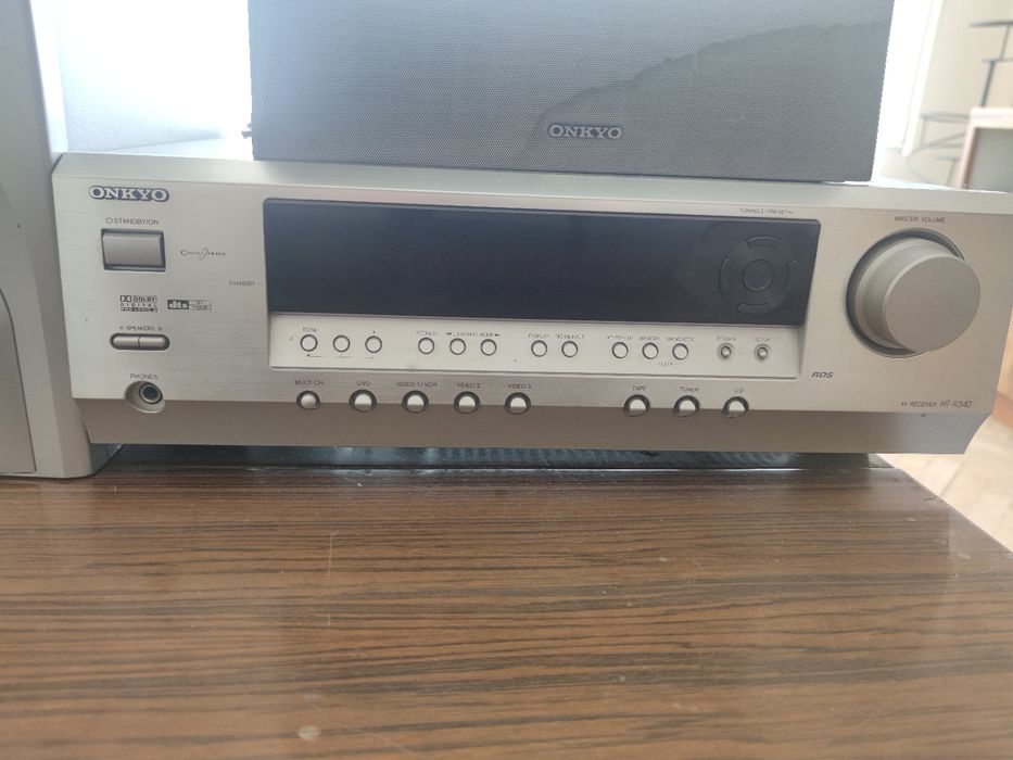 Система за домашно кино 5.1 Onkyo