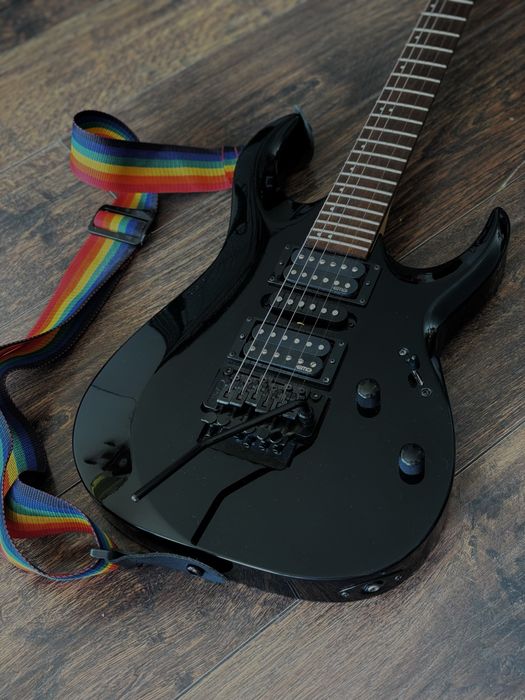 Chitară electrică CORT X250 – stare perfecta / aproape nouă + accesorii la pachet