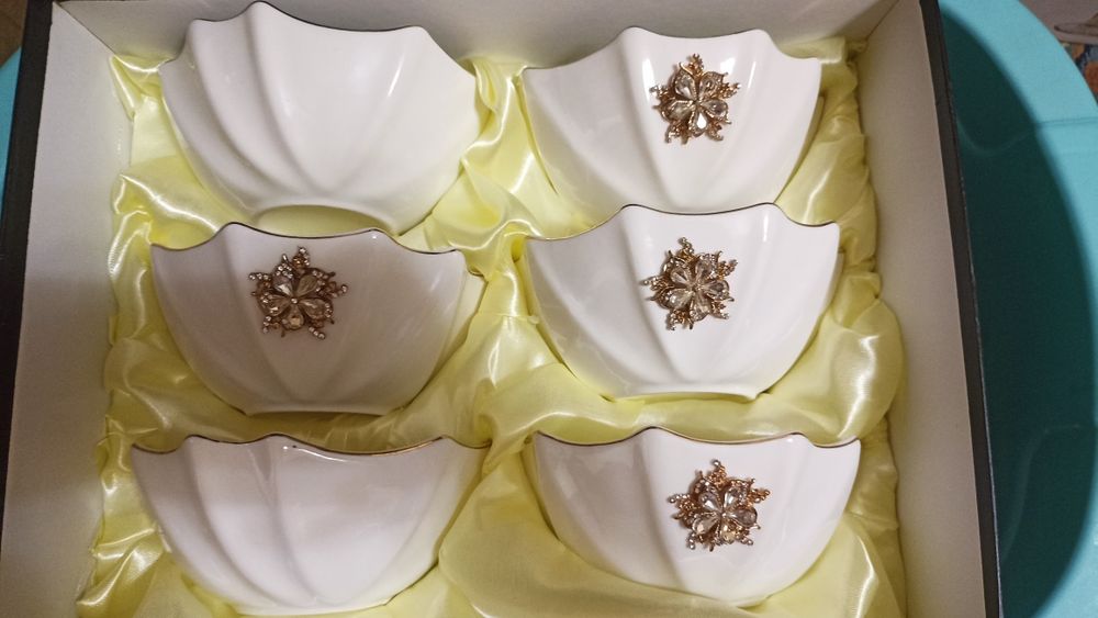 Сандық и посуды,