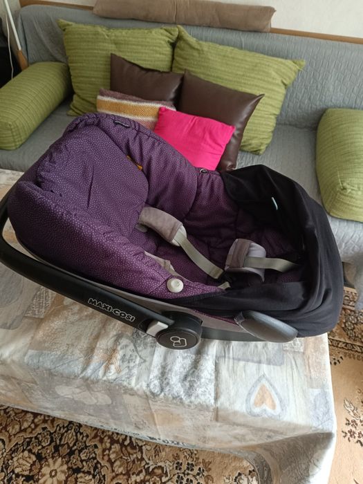 Бебешко кошче за кола