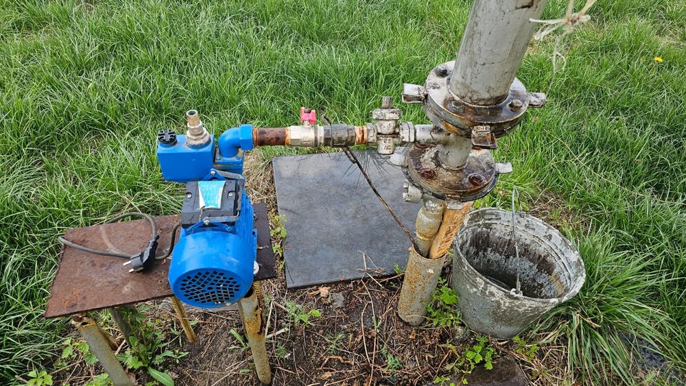 Бурение скважин.