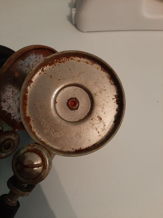 Продам машинку для закрутки