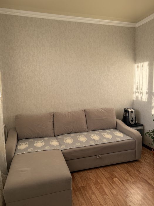 Продается диван в хорошем состояние