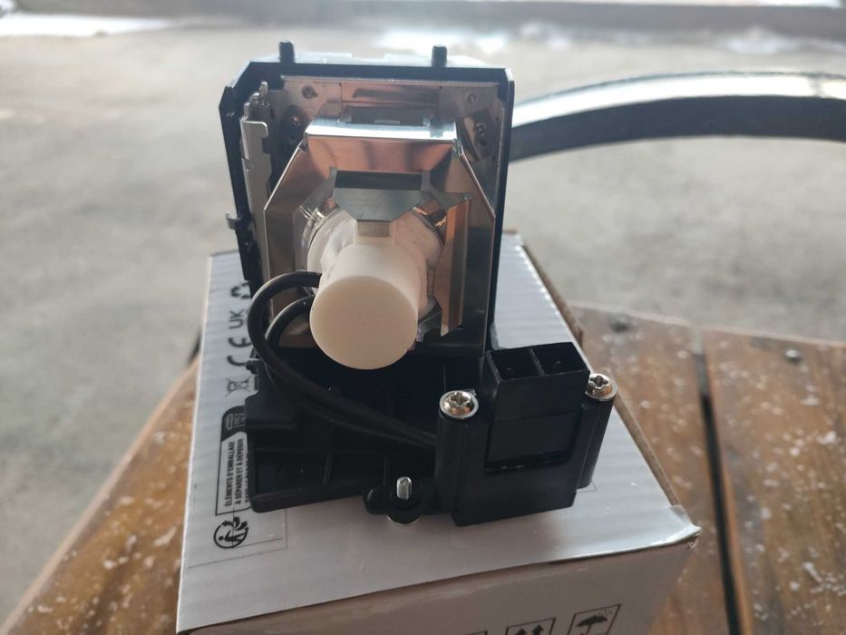 Лампа для проектора