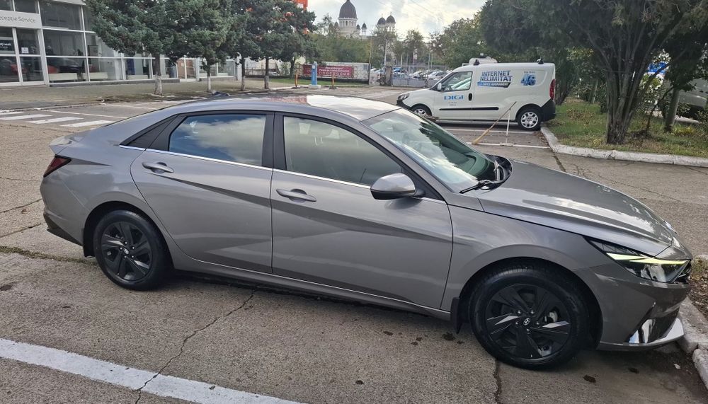 HYUNDAI Elantra 2022 — imagine 2