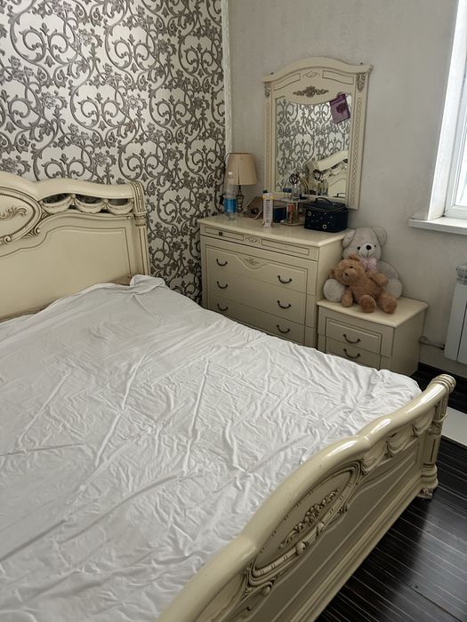 Диван мебель белый