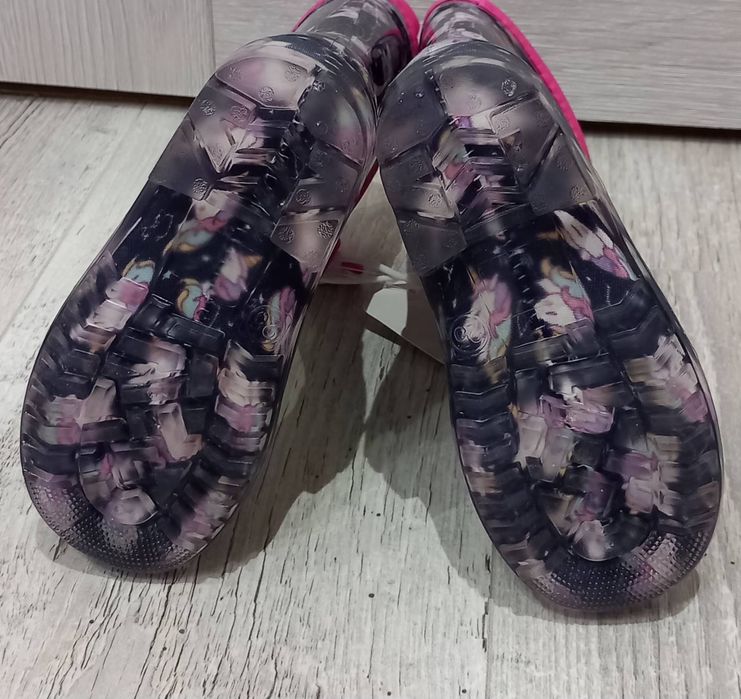 Нови гумени ботуши за момиче, н.25