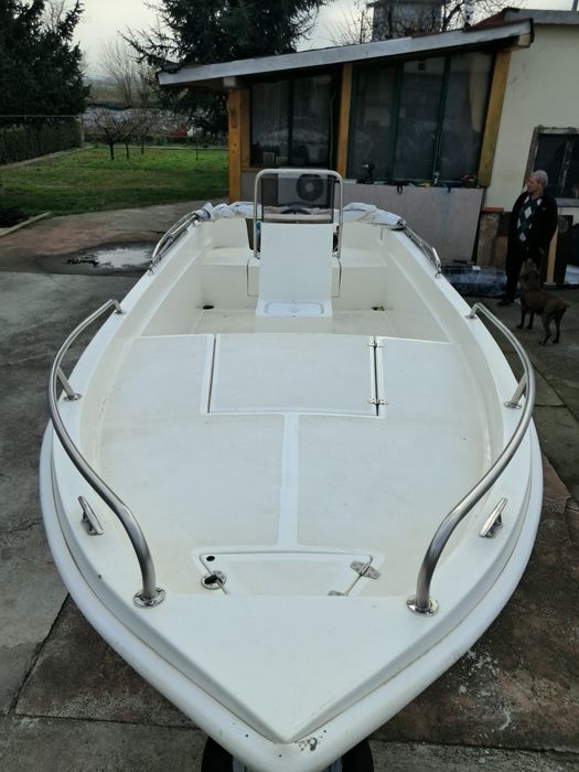 Морска лодка Алегра