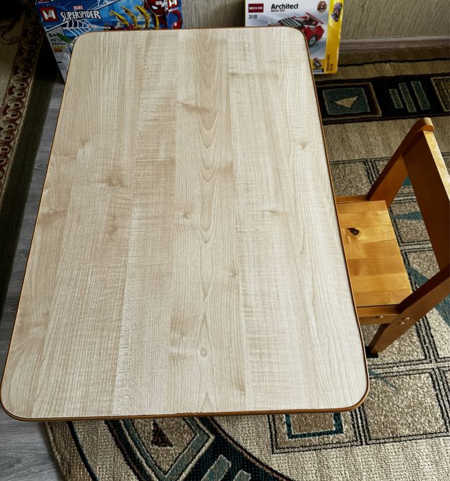 Стол детский со стулом