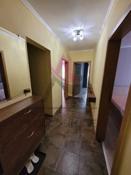 Тристаен под наем - Трошево