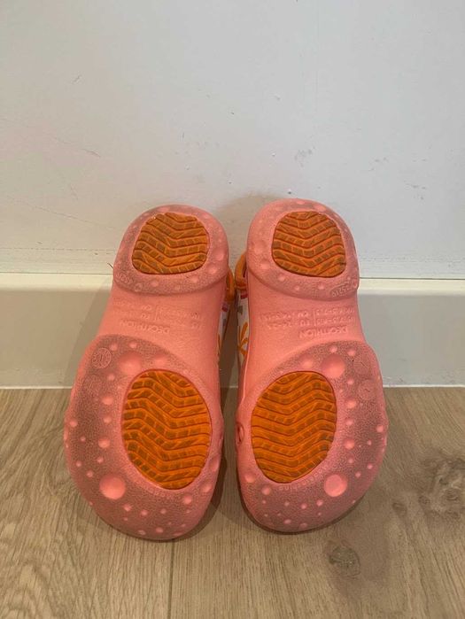 Șlapi Decathlon mărimea 24/25