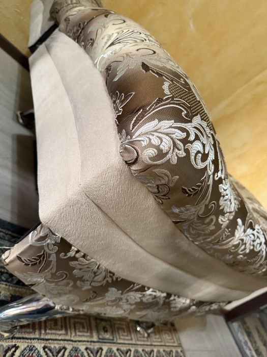 Диван 1.80м   2 кресло мен сатылады