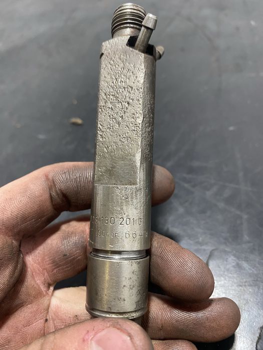 Injector volkswagen Vw Golf 4 1.9 TDI ALH 90 cp ASV 110cp 028130201G