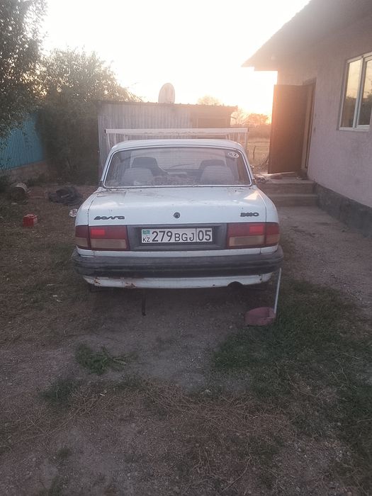 Продам волгу.двигатель 402