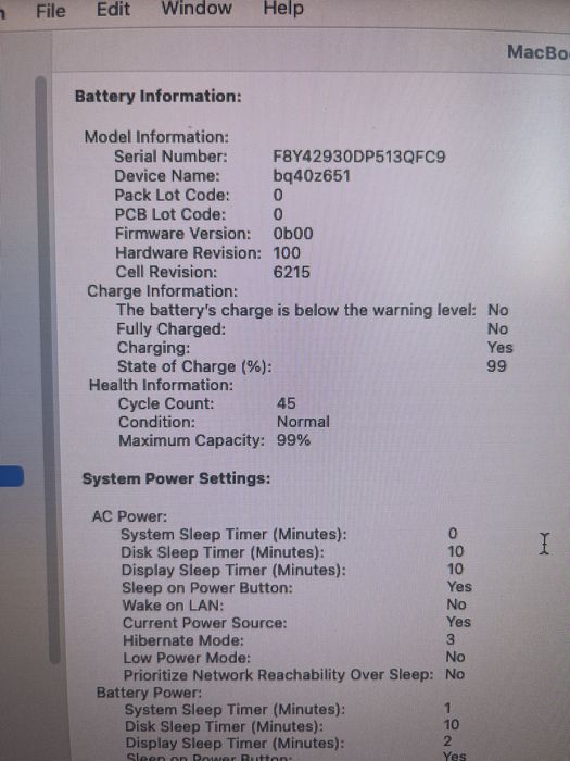 MacBook Air M3 2024 (display si tastatura defecta)